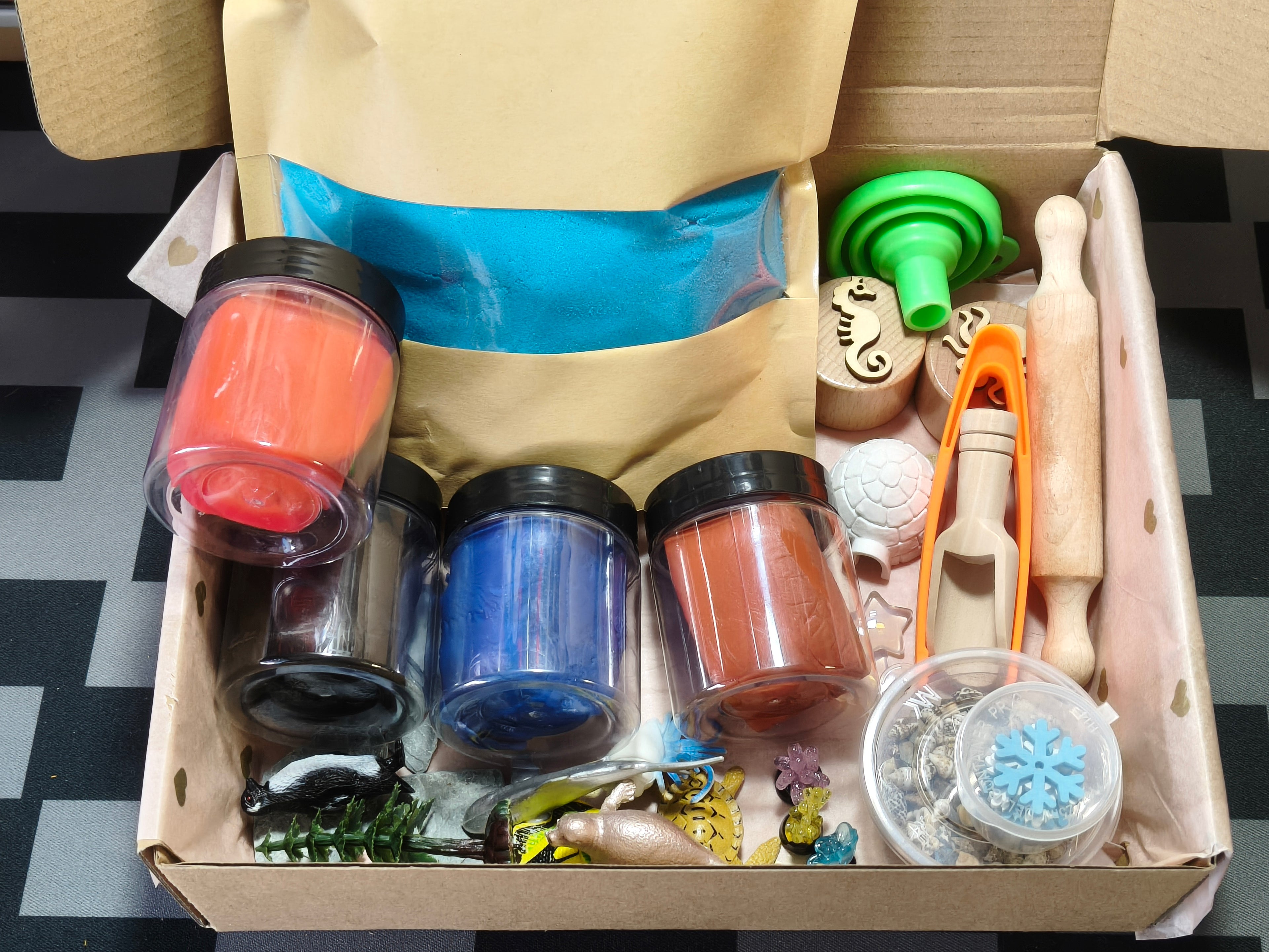 Tuff Tray Kit - Winter Ocean