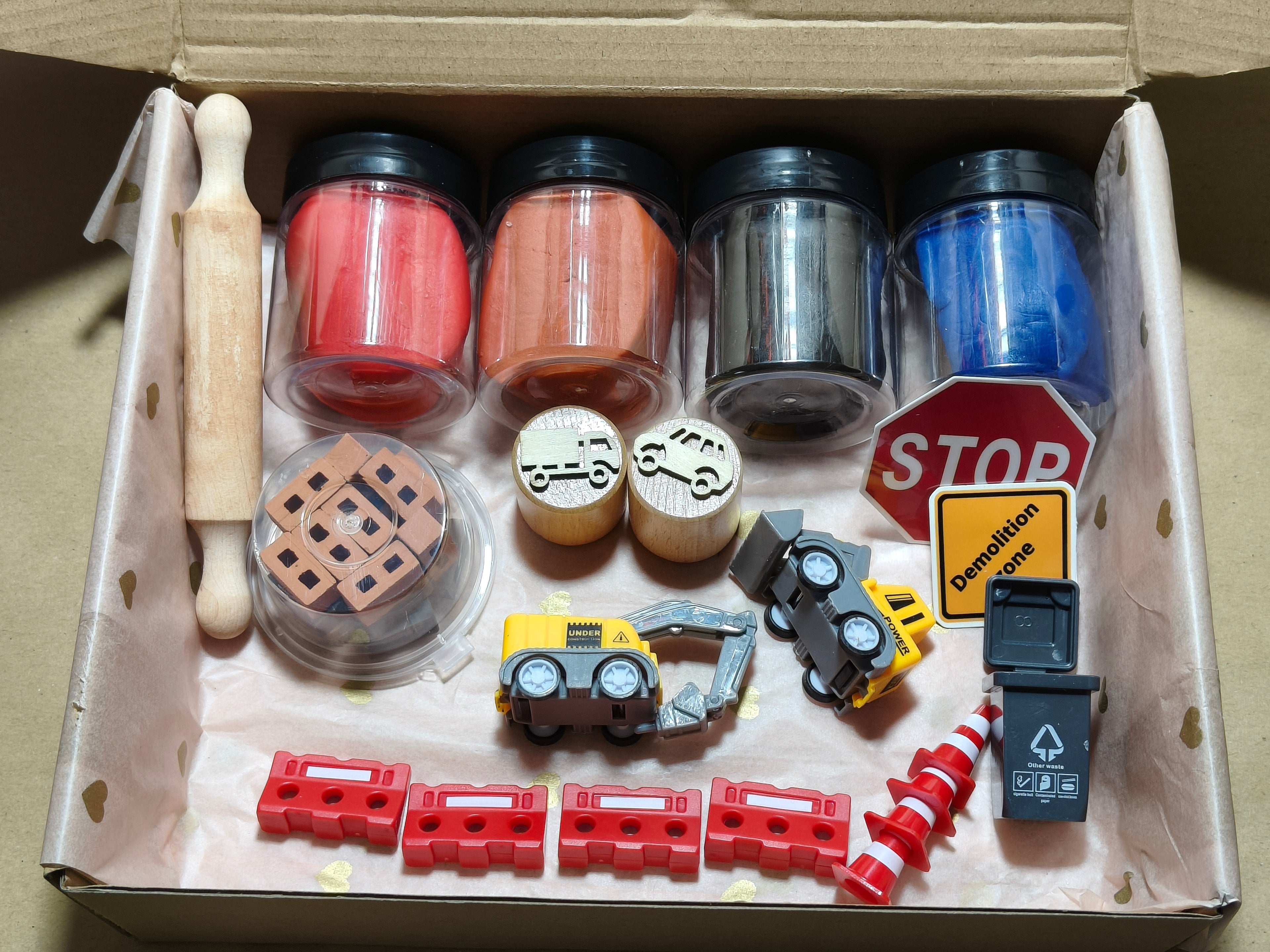 Tuff Tray Kit - Construction