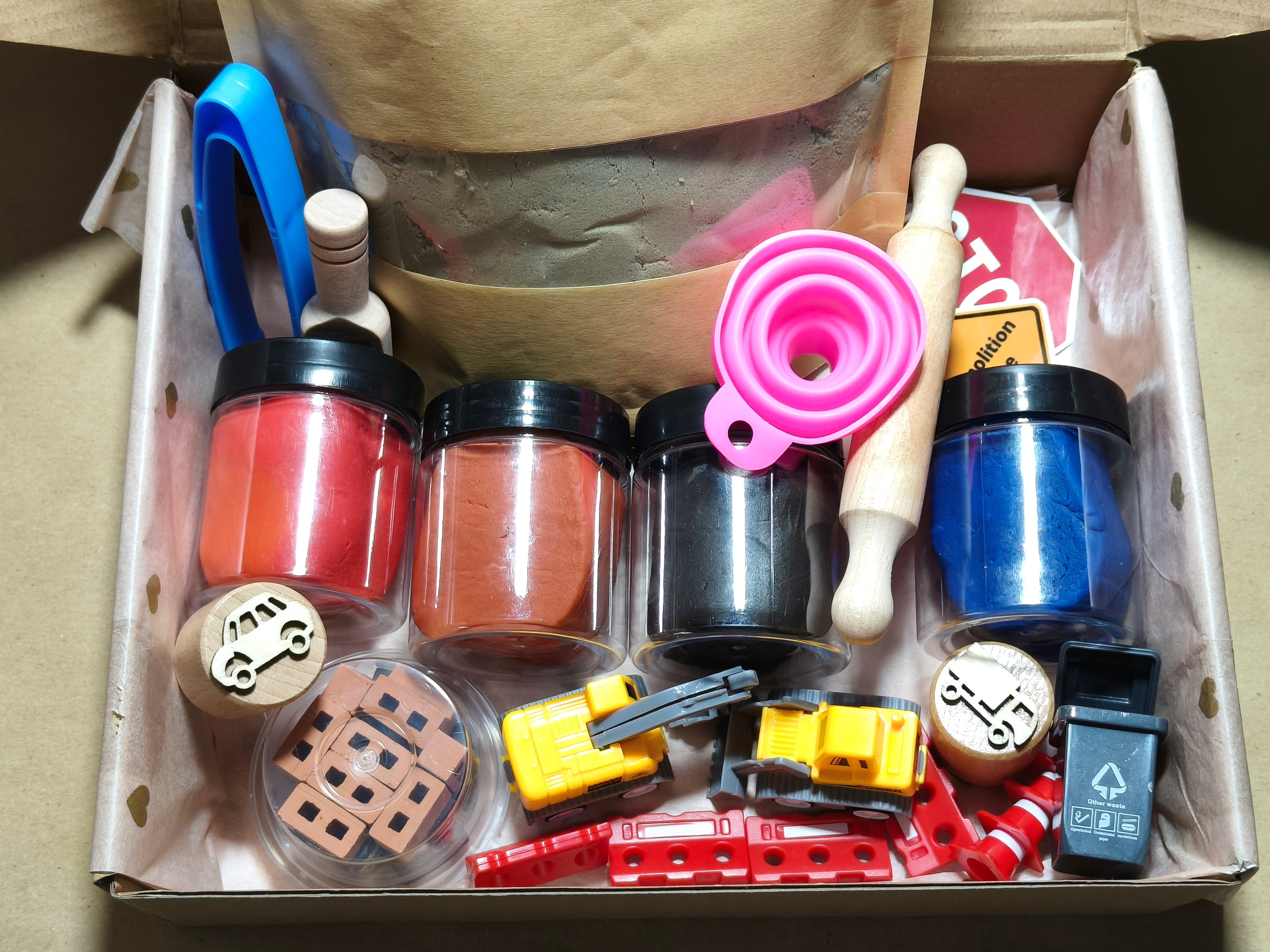 Tuff Tray Kit - Construction