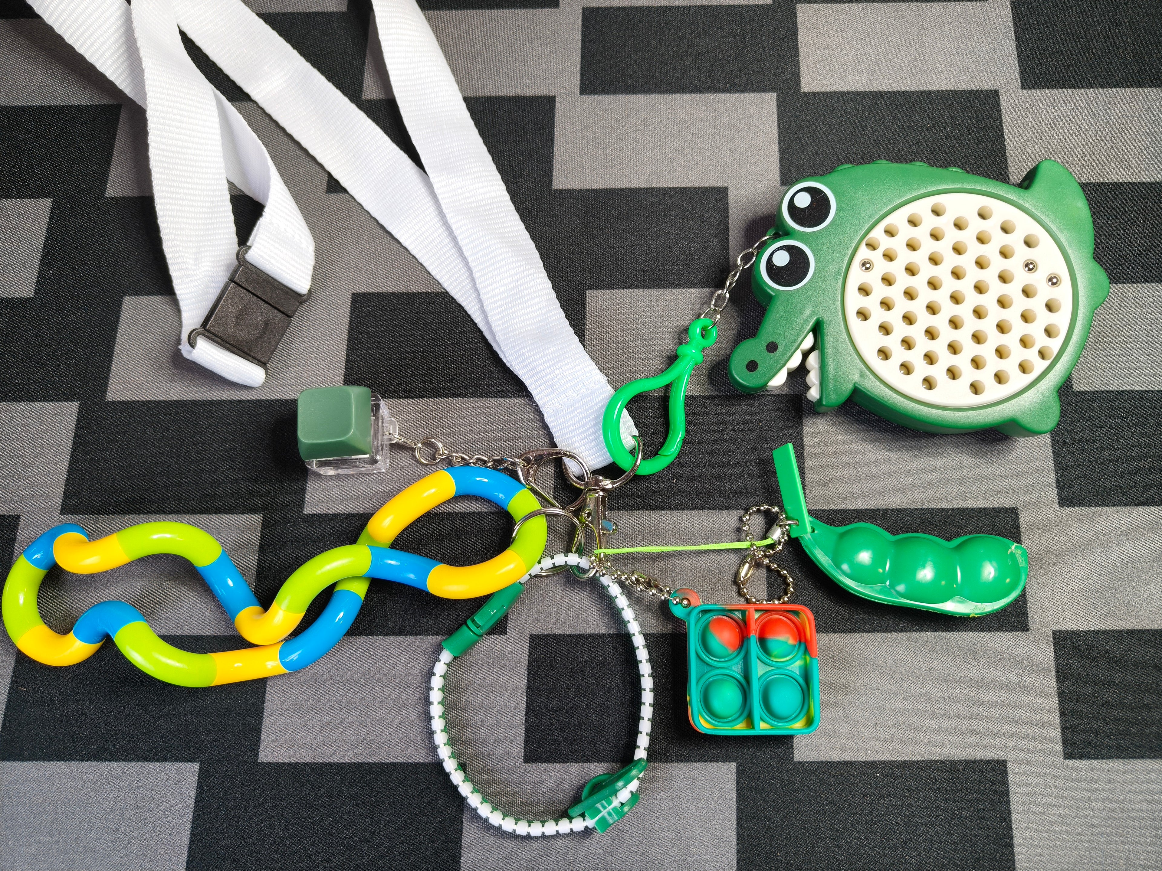Fidget Lanyard - Crocodile