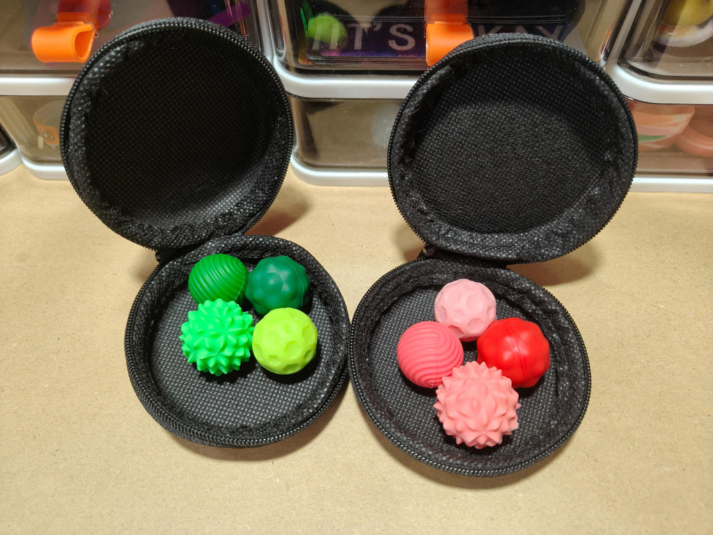 Magnetic fidget balls set in case - Discrete work/school fidget toy