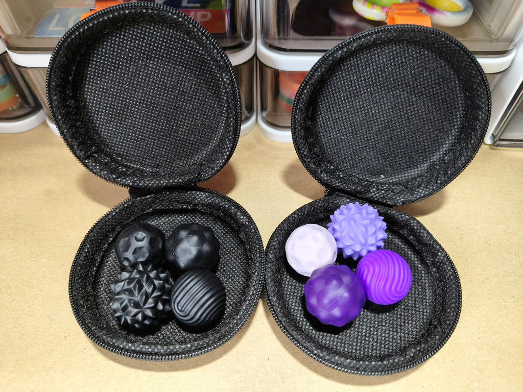 Magnetic fidget balls set in case - Discrete work/school fidget toy