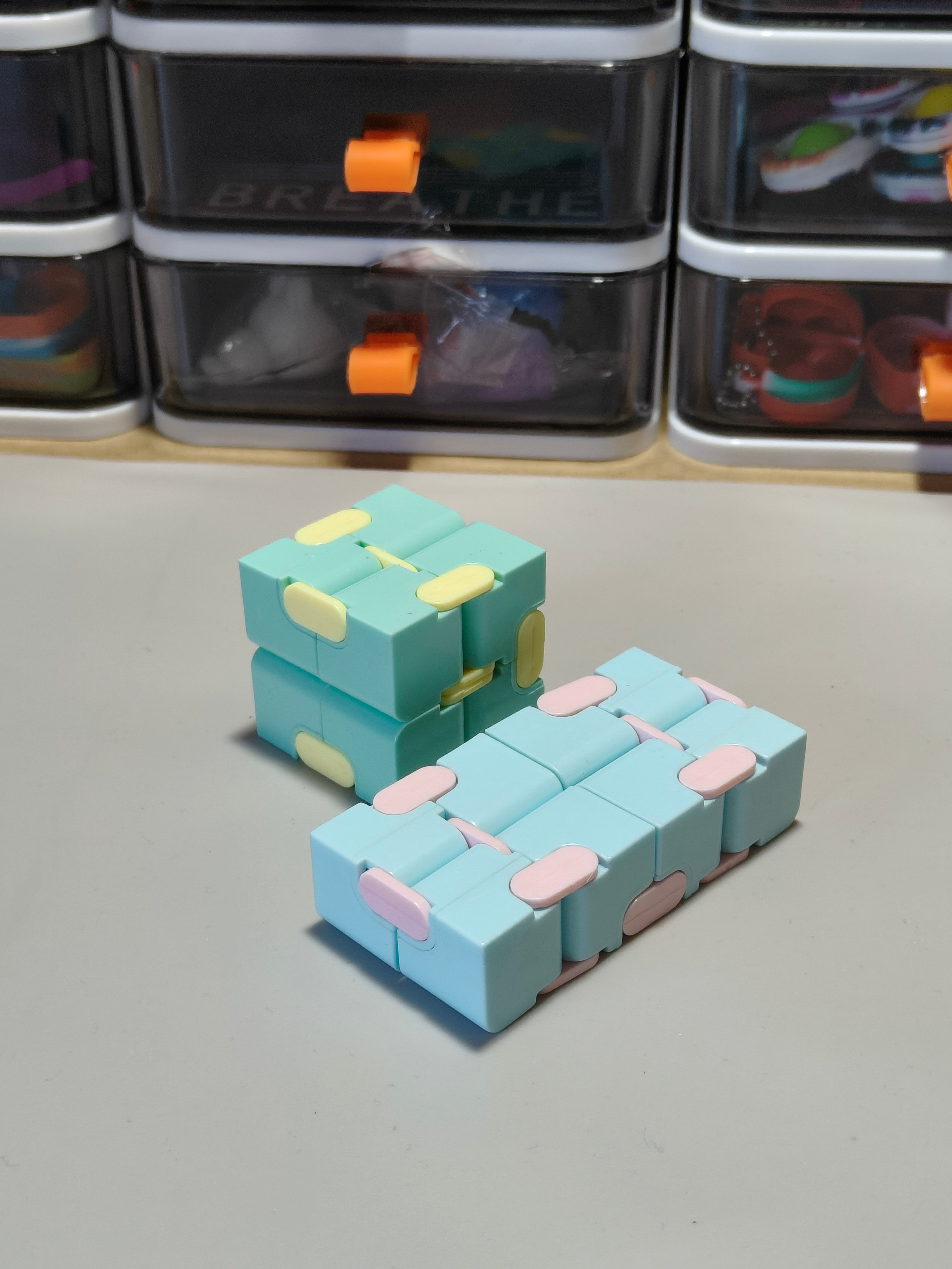 Infinity Cube - Moving Fidget - Multicoloured