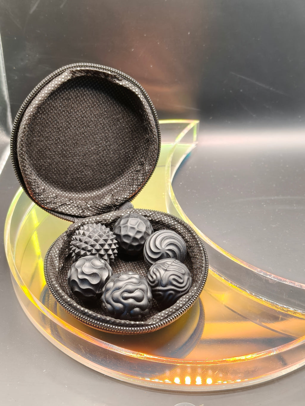 Magnetic fidget balls set in case - Discrete - 6 set