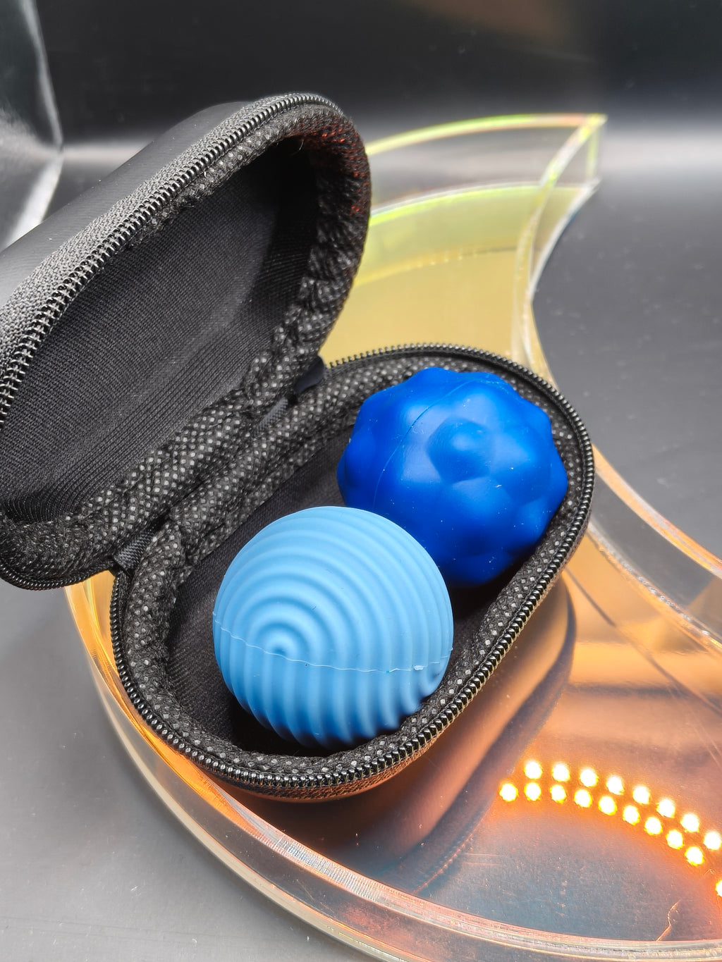 Magnetic fidget balls set in case - Large