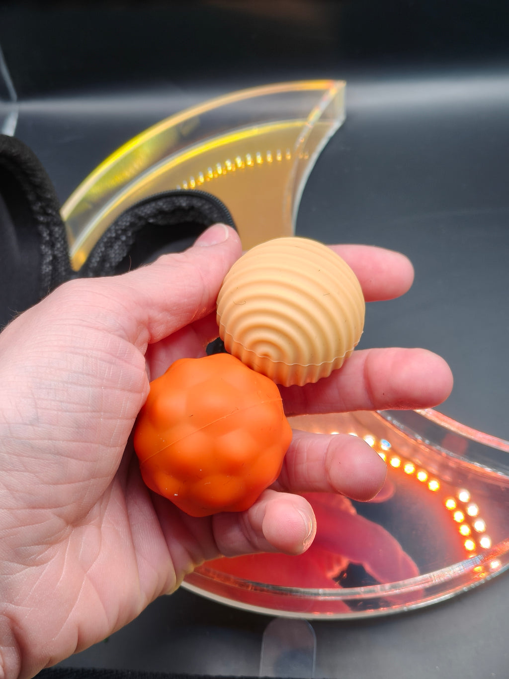 Magnetic fidget balls set in case - Large