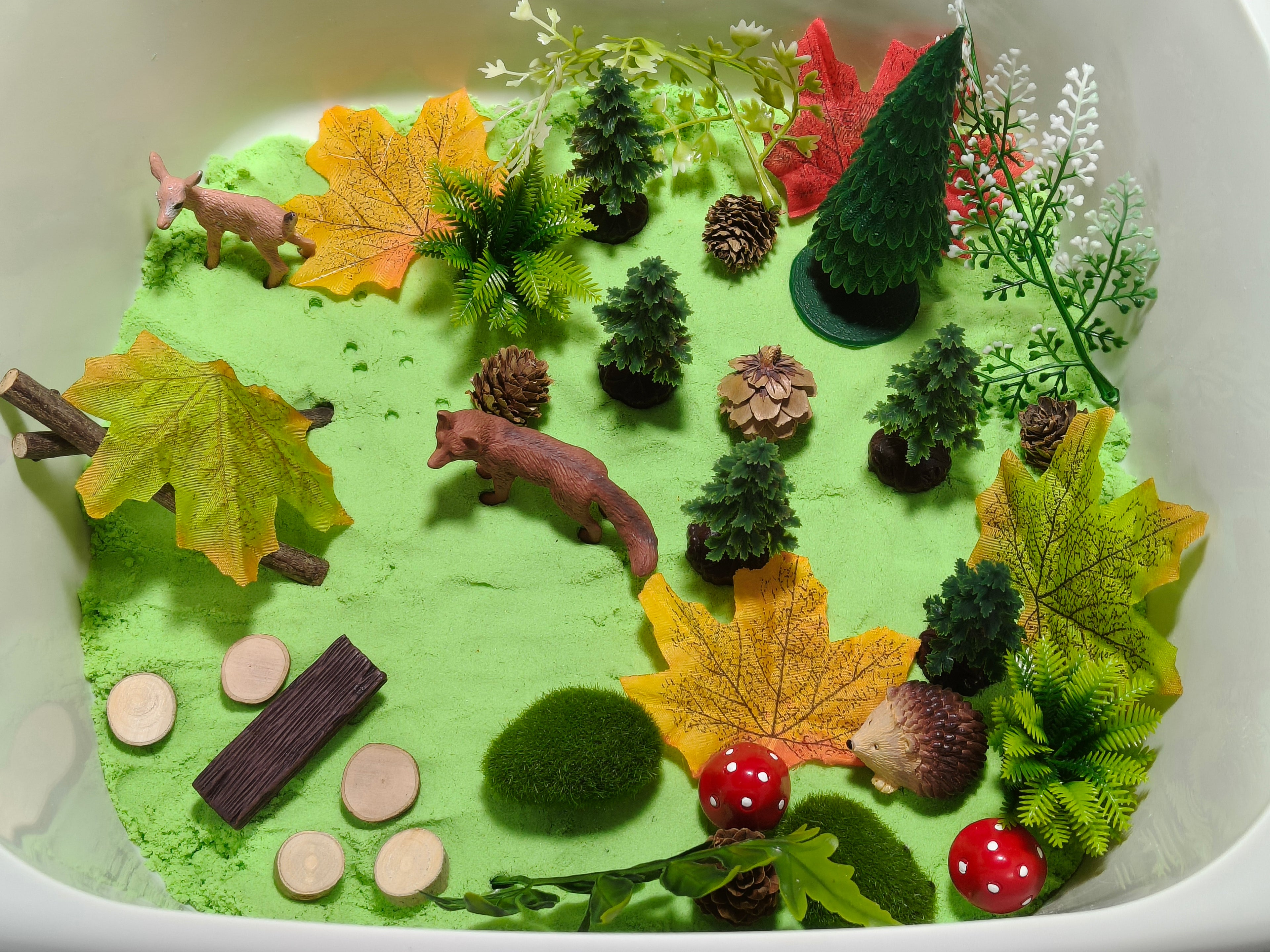 Tuff Tray Kit - Woodland