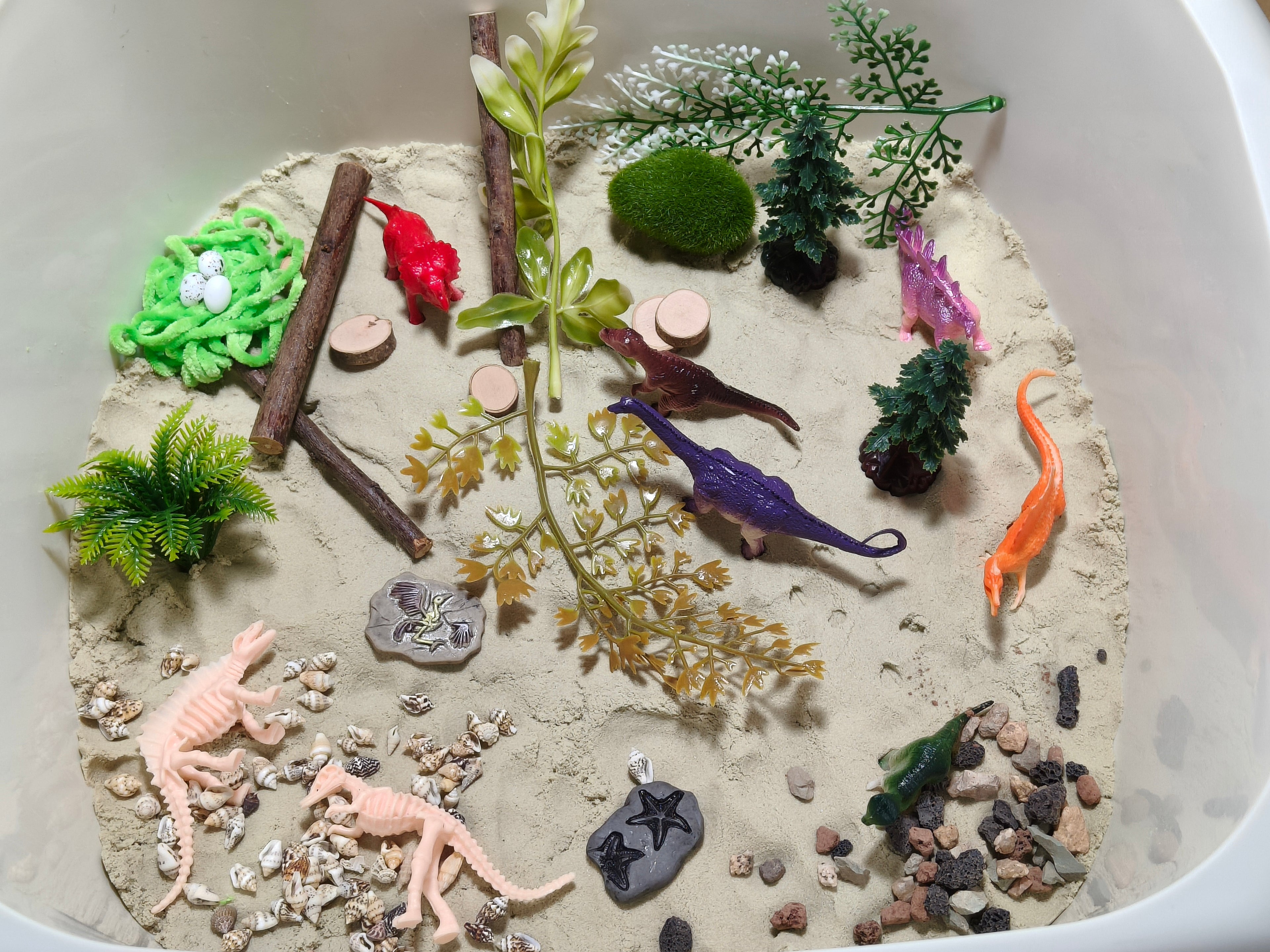 Tuff Tray Kit - Dinosaur