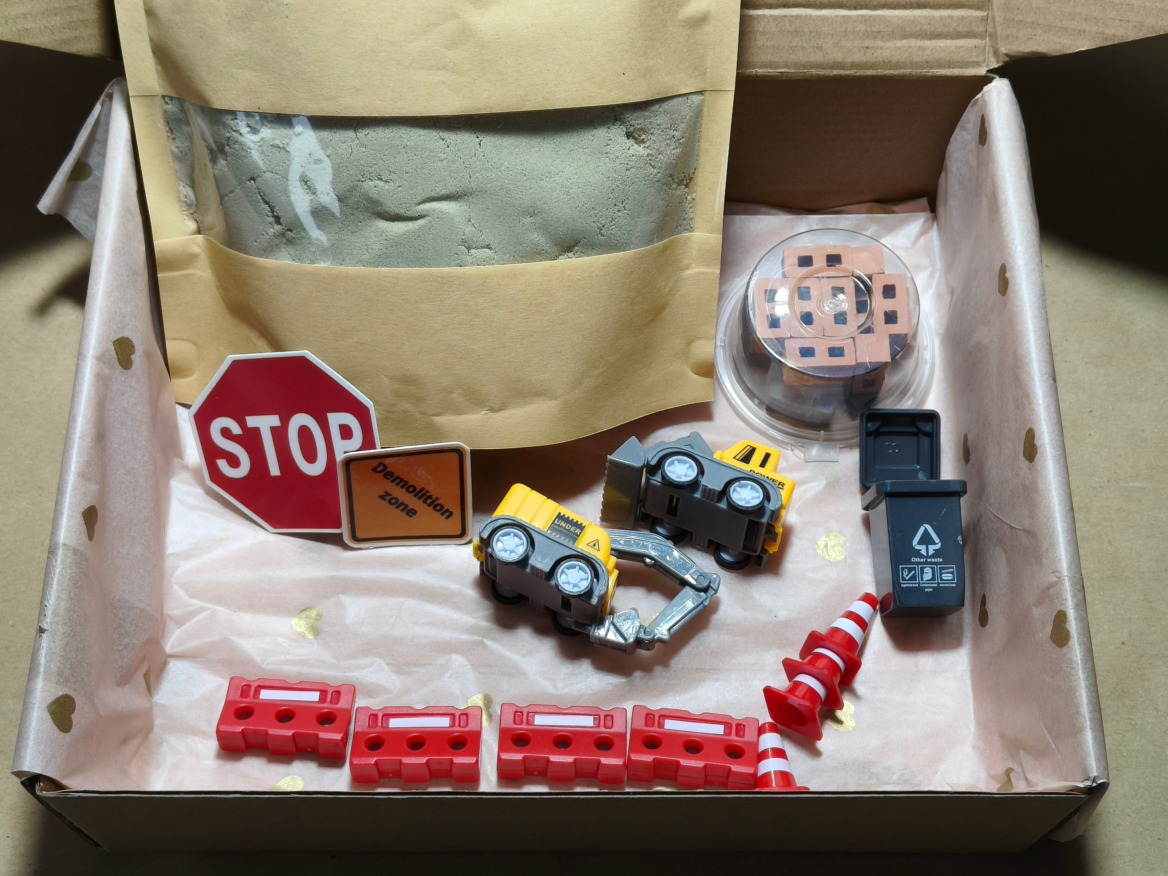 Tuff Tray Kit - Construction