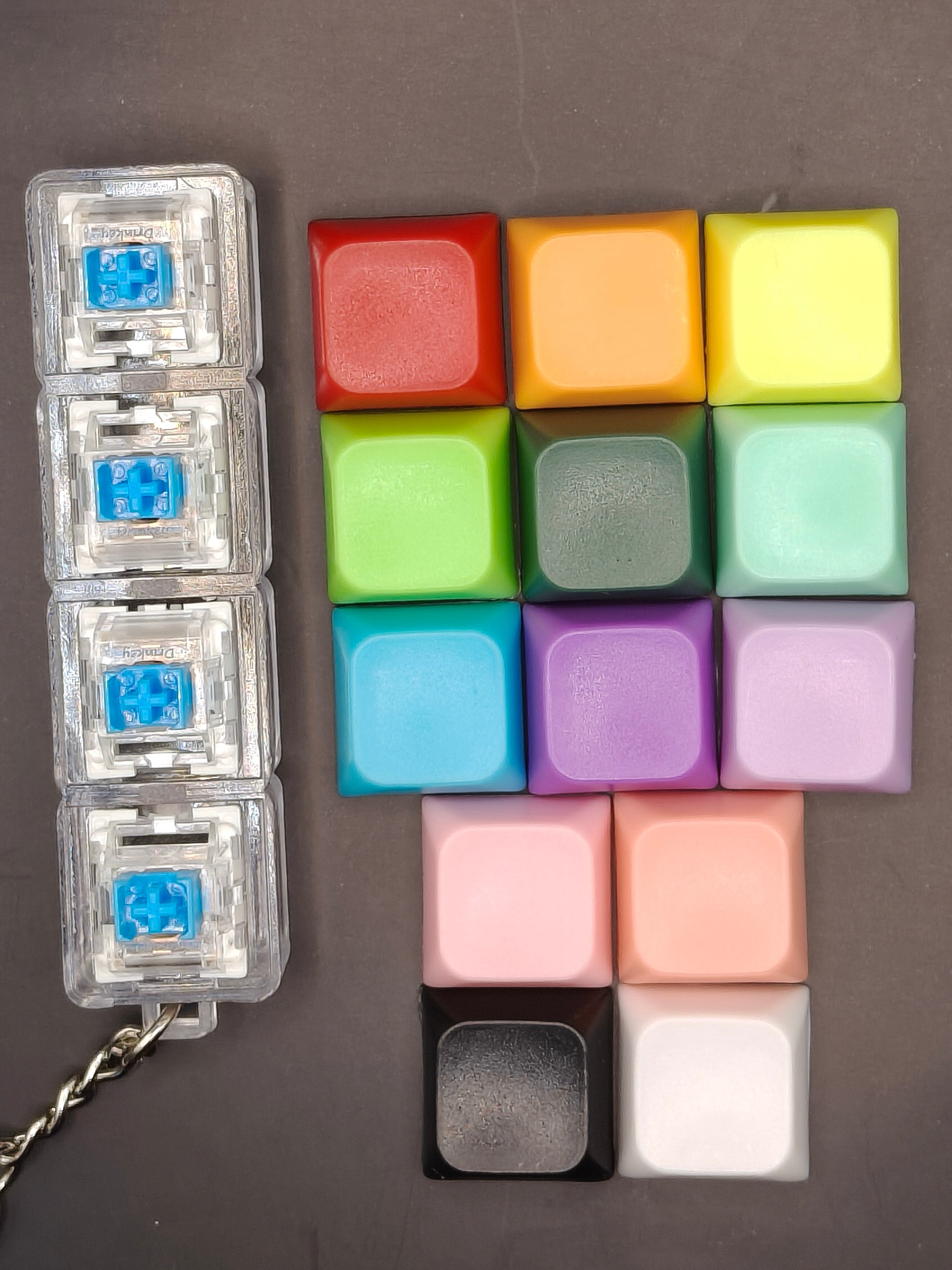 Custom 4-Way Keyboard Switch Fidget Keychain