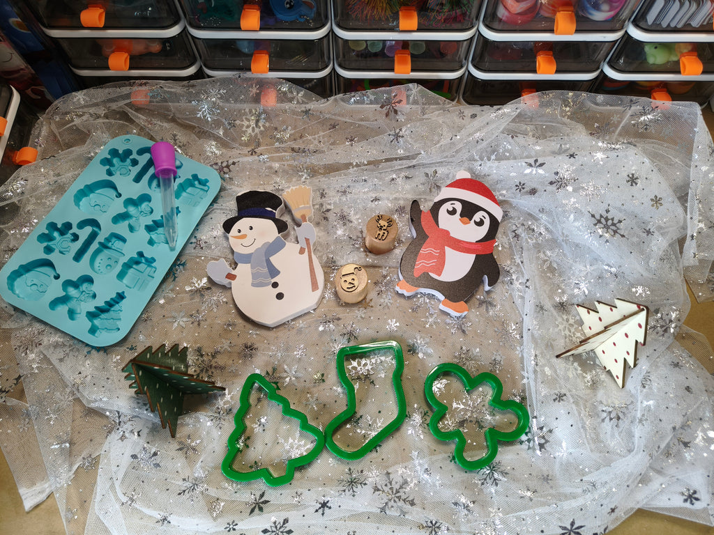 Tuff Tray Ideas - Christmas - Starter Kit