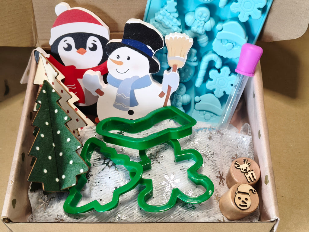 Tuff Tray Ideas - Christmas - Starter Kit