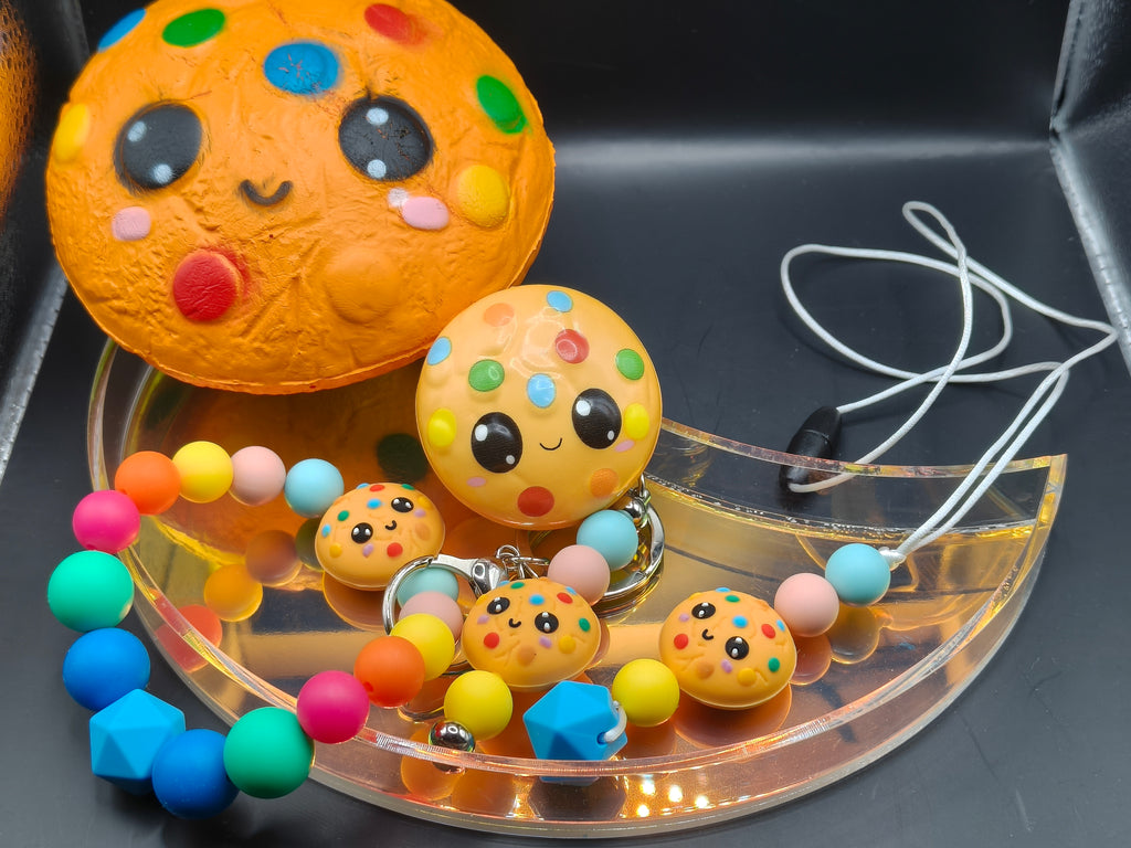 Cookie Fidget Giftset - Chewelry and Squishys