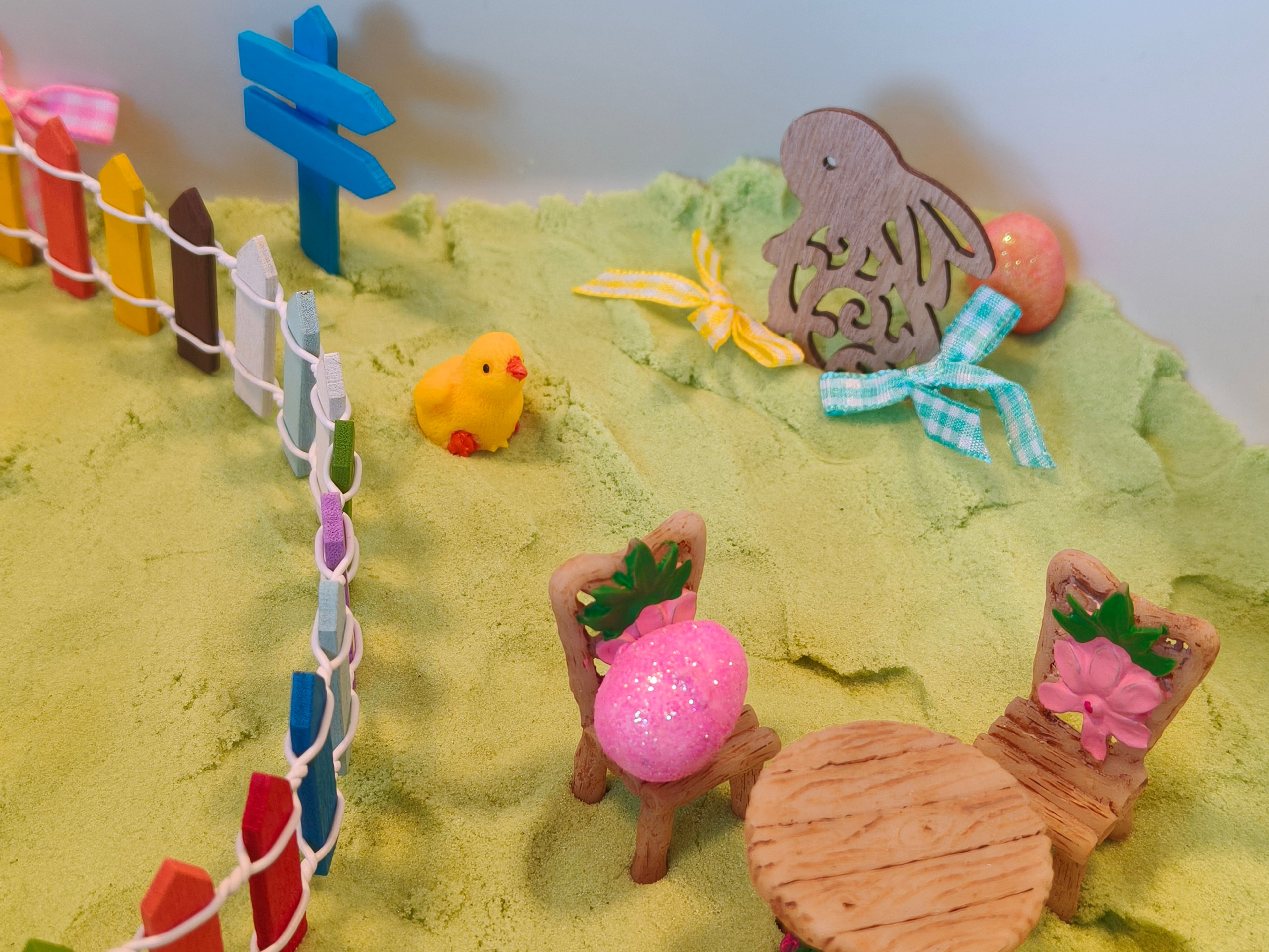 Tuff Tray Kit - Easter Picnic