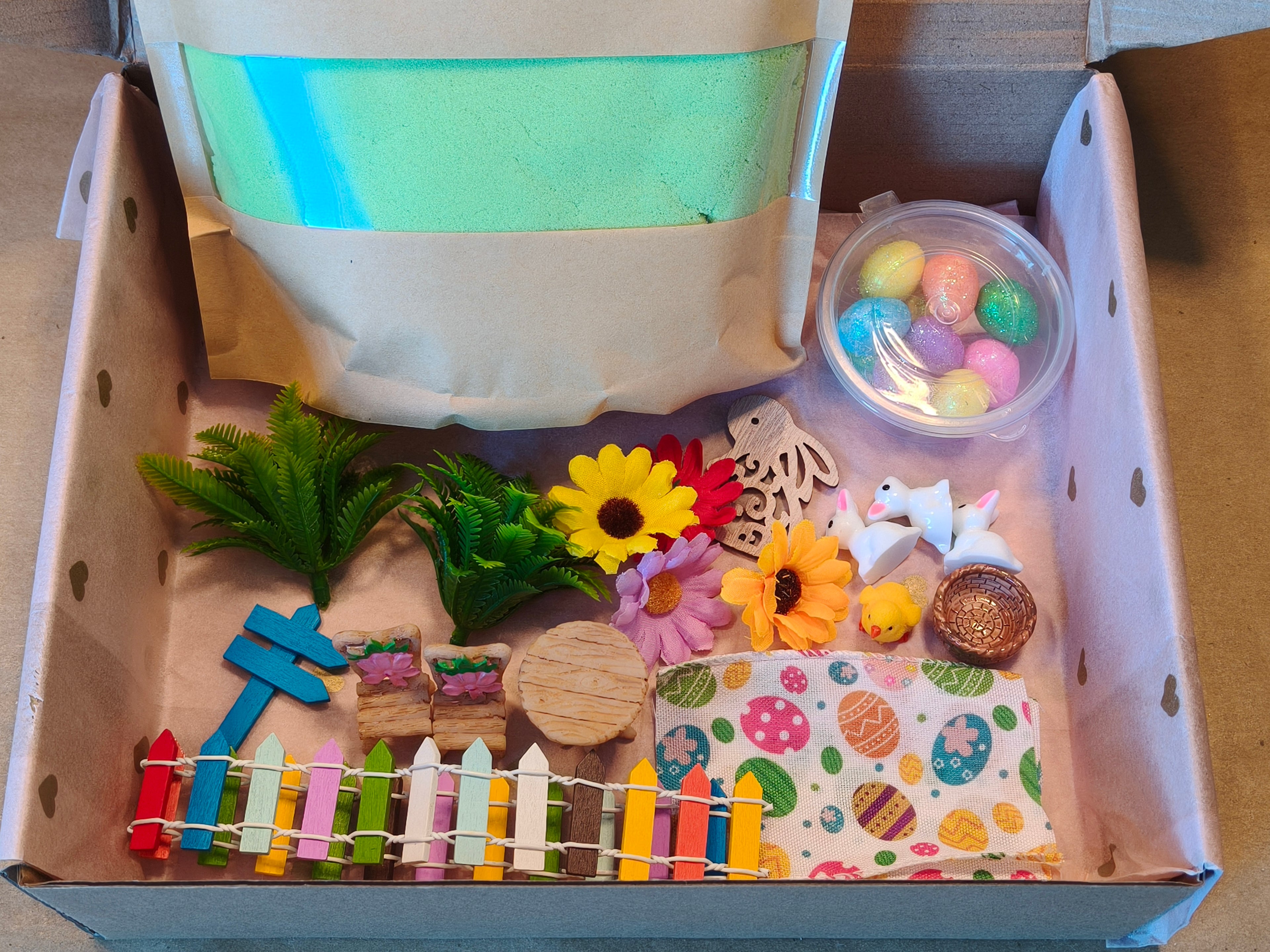 Tuff Tray Kit - Easter Picnic