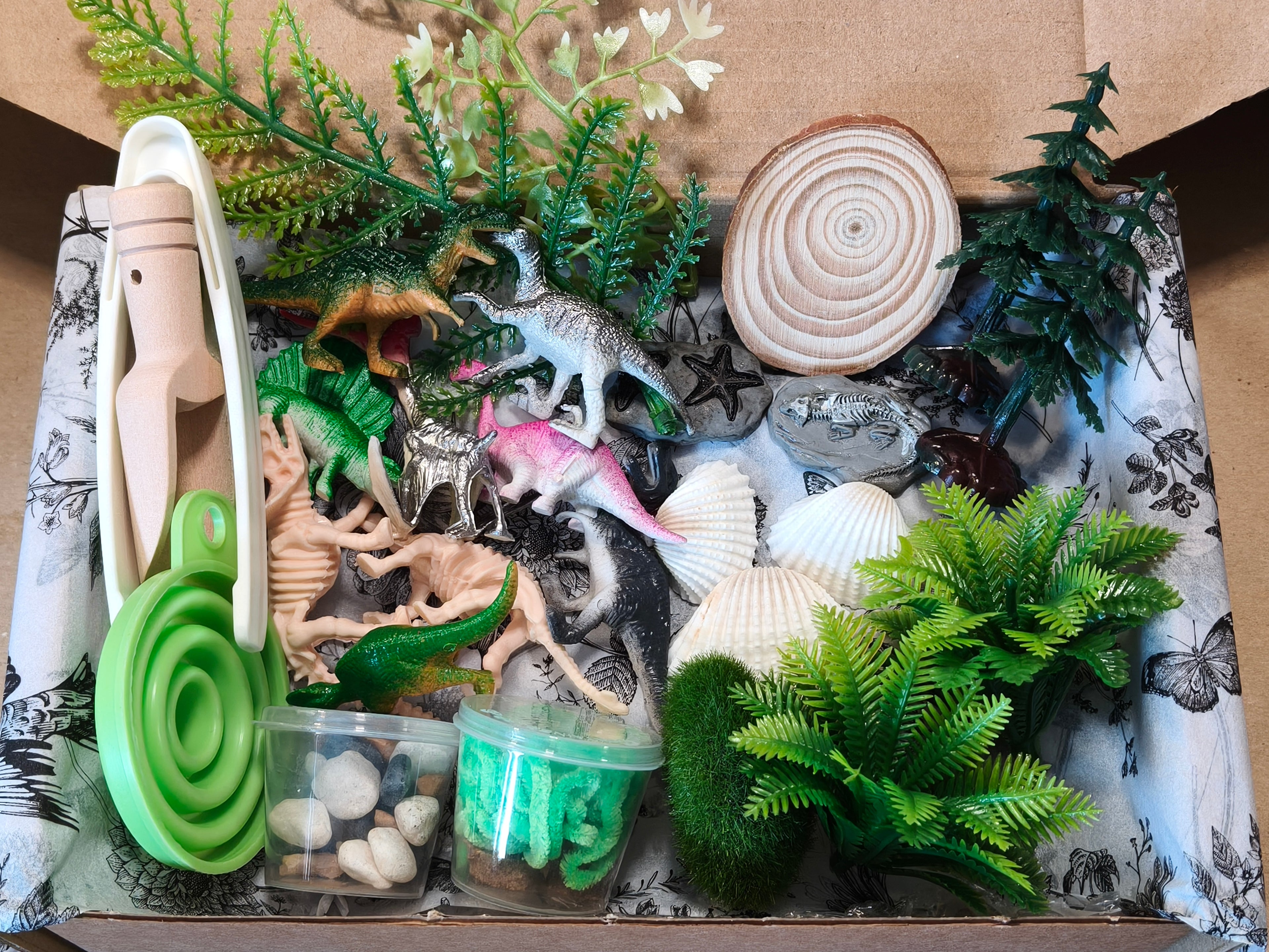 Tuff Tray Kit - Dinosaur