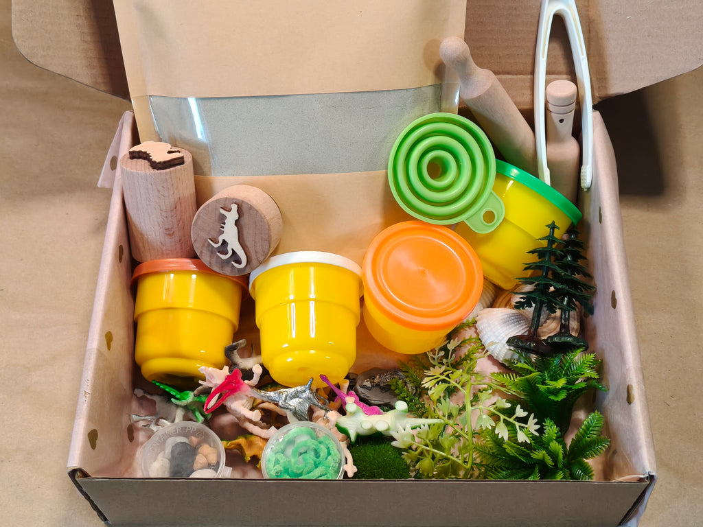 Tuff Tray Kit - Dinosaur