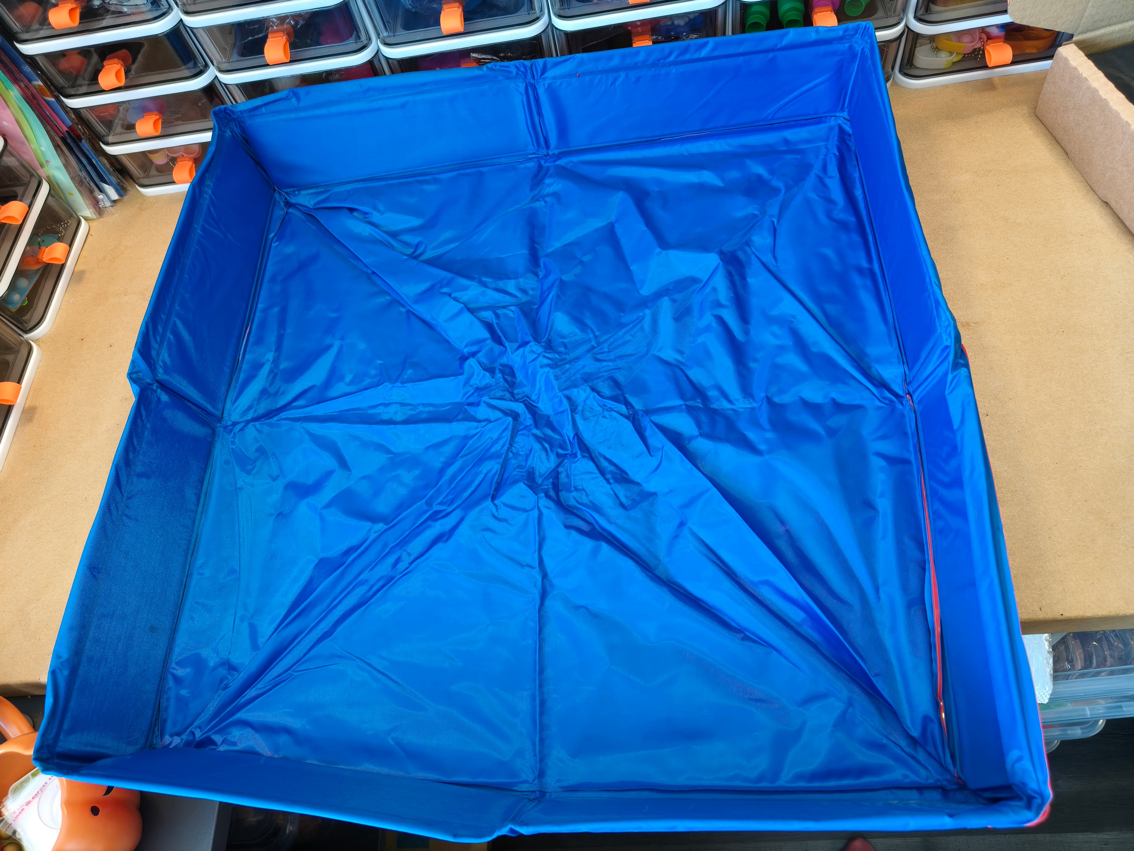 Folding Tuff Tray