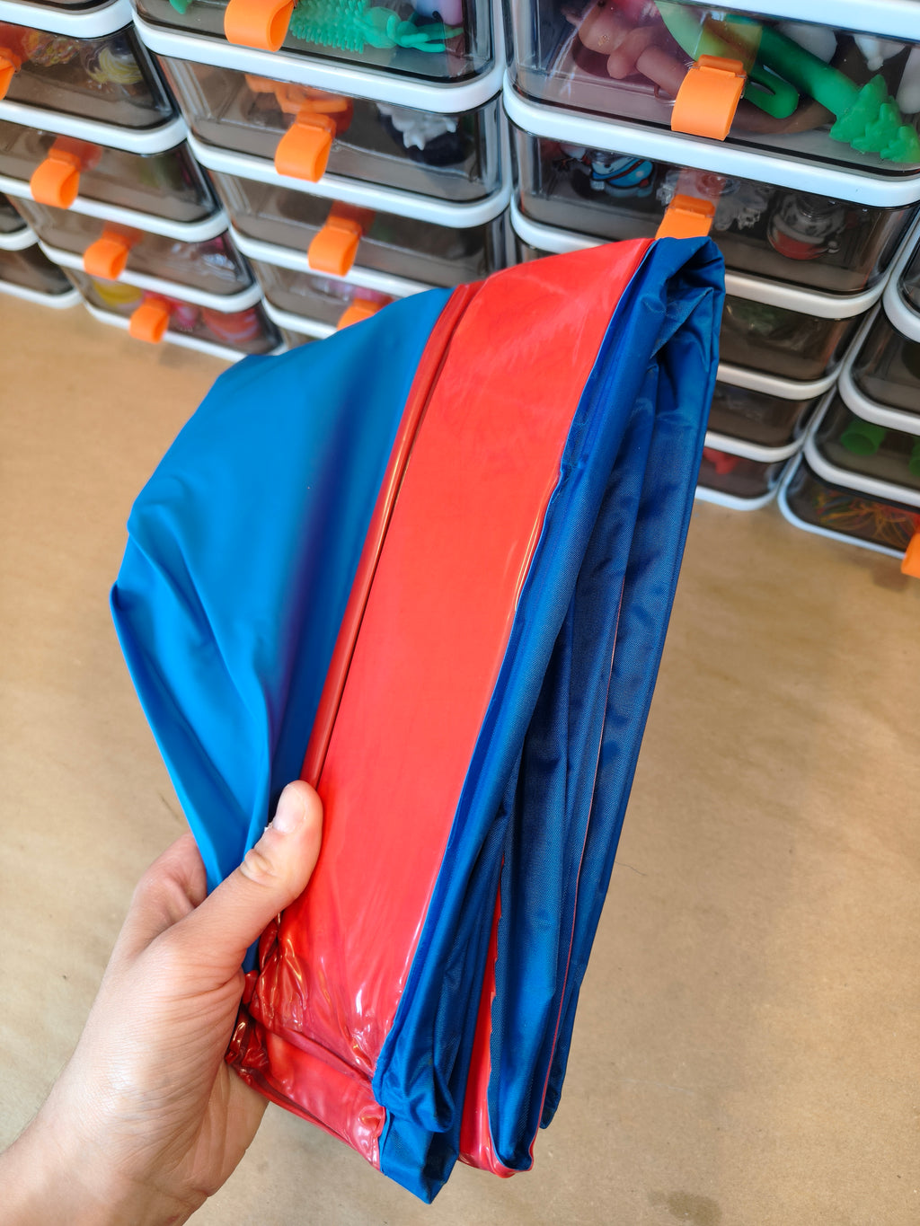 Folding Tuff Tray