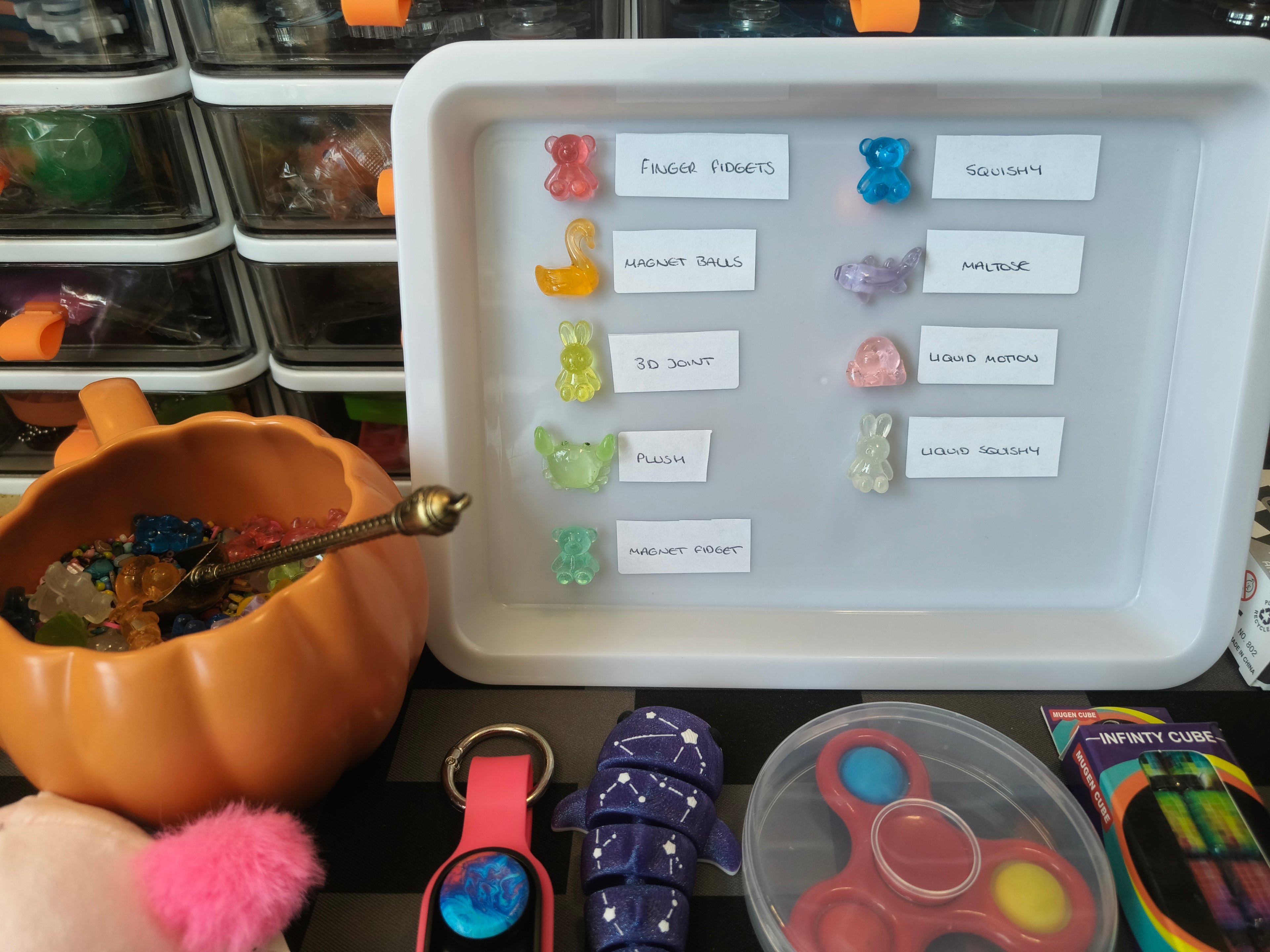 Premium Fidget Scoops
