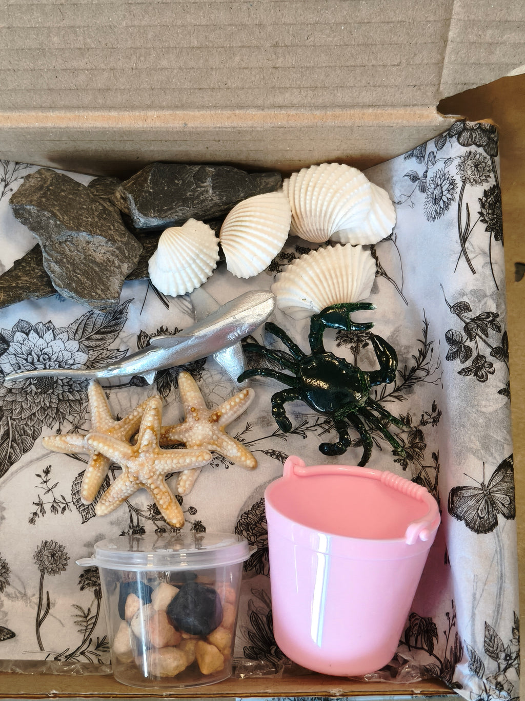 Rock Pools Tuff Tray Kit