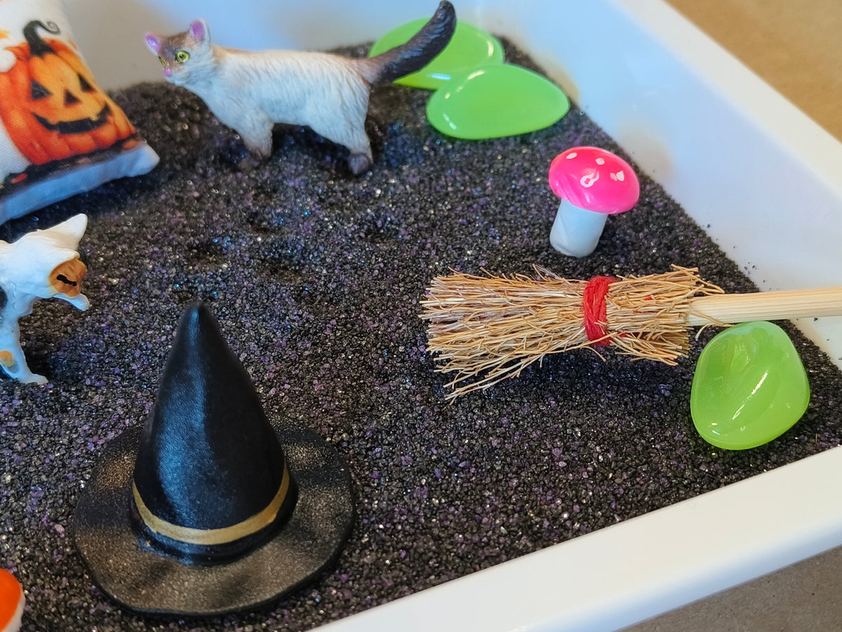 Witches Cat Tuff Tray Kit