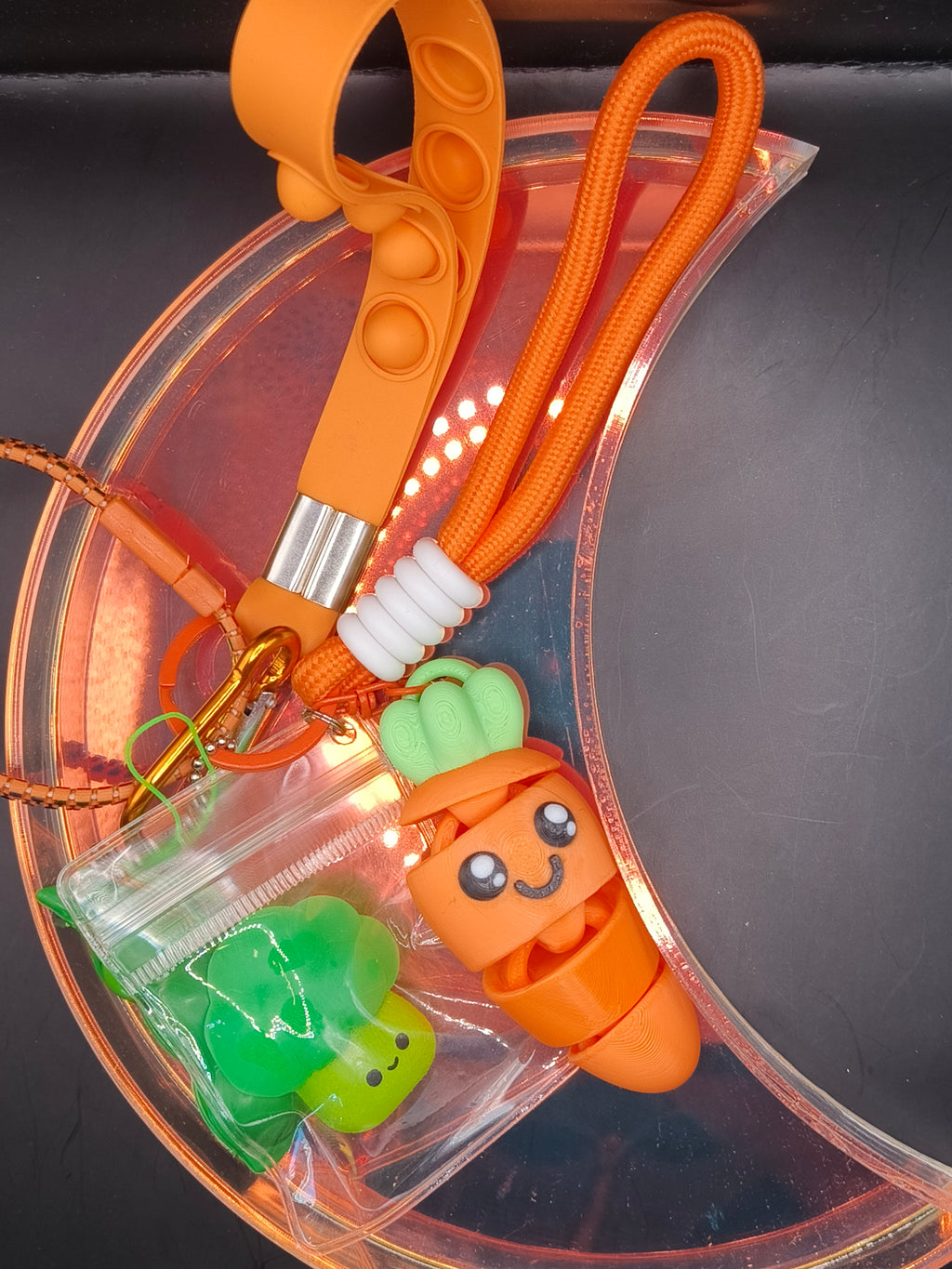 Fidget Pop Wristlet - Veggies