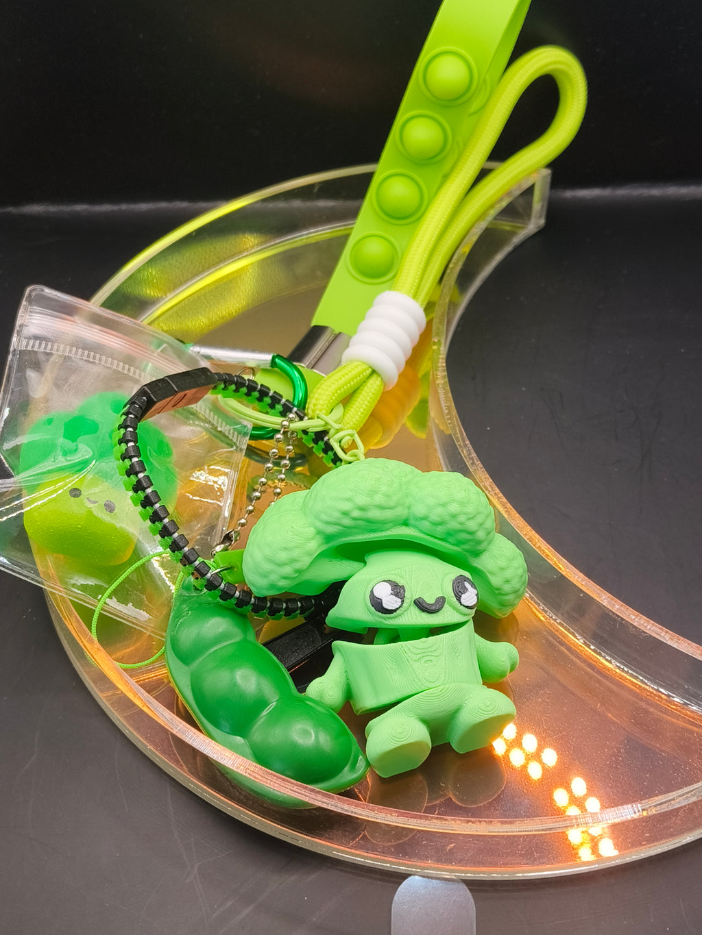 Fidget Pop Wristlet - Broccoli