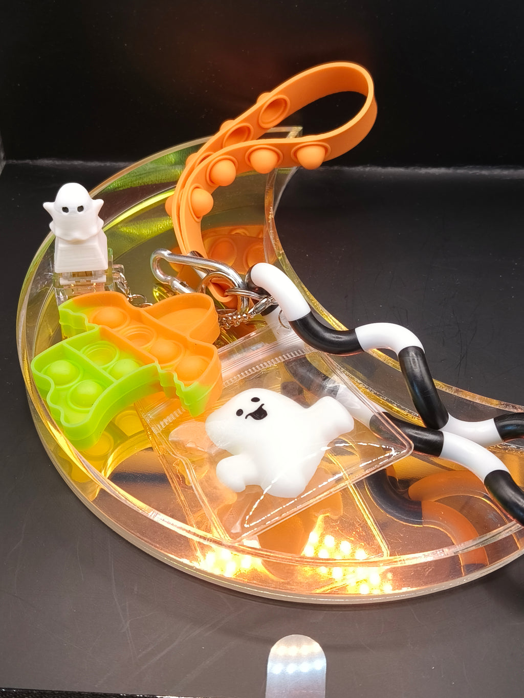 Fidget Pop Wristlet - Ghost