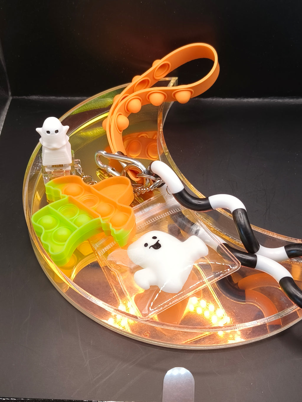 Fidget Pop Wristlet - Ghost