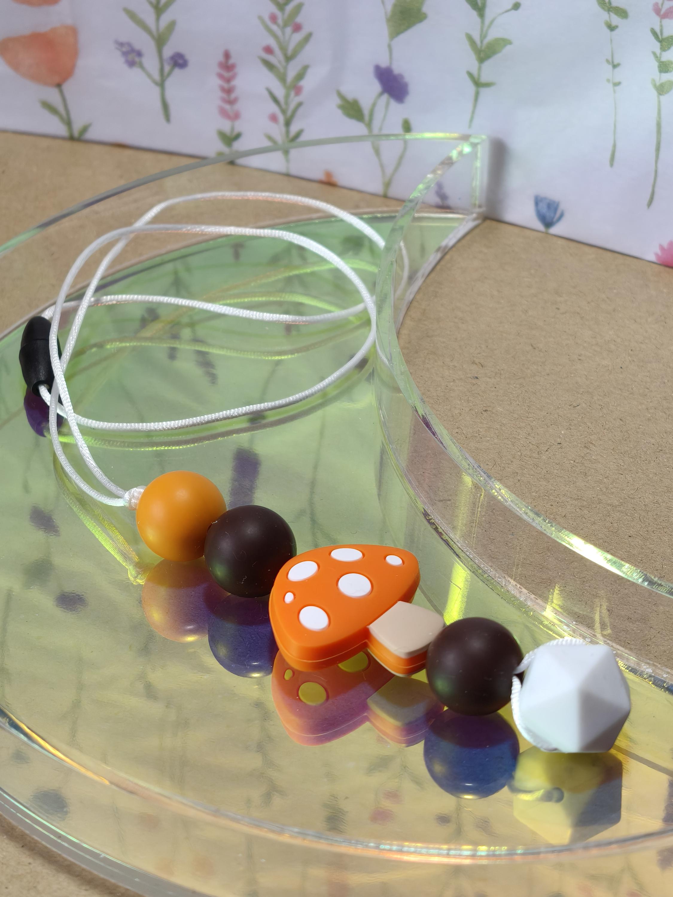 Handmade Silicone Beaded Necklace - Chewelry - Stim - Mushroom